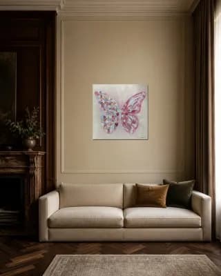 BUTTERFLY MATRIX SPRING shown in Classic Living Room