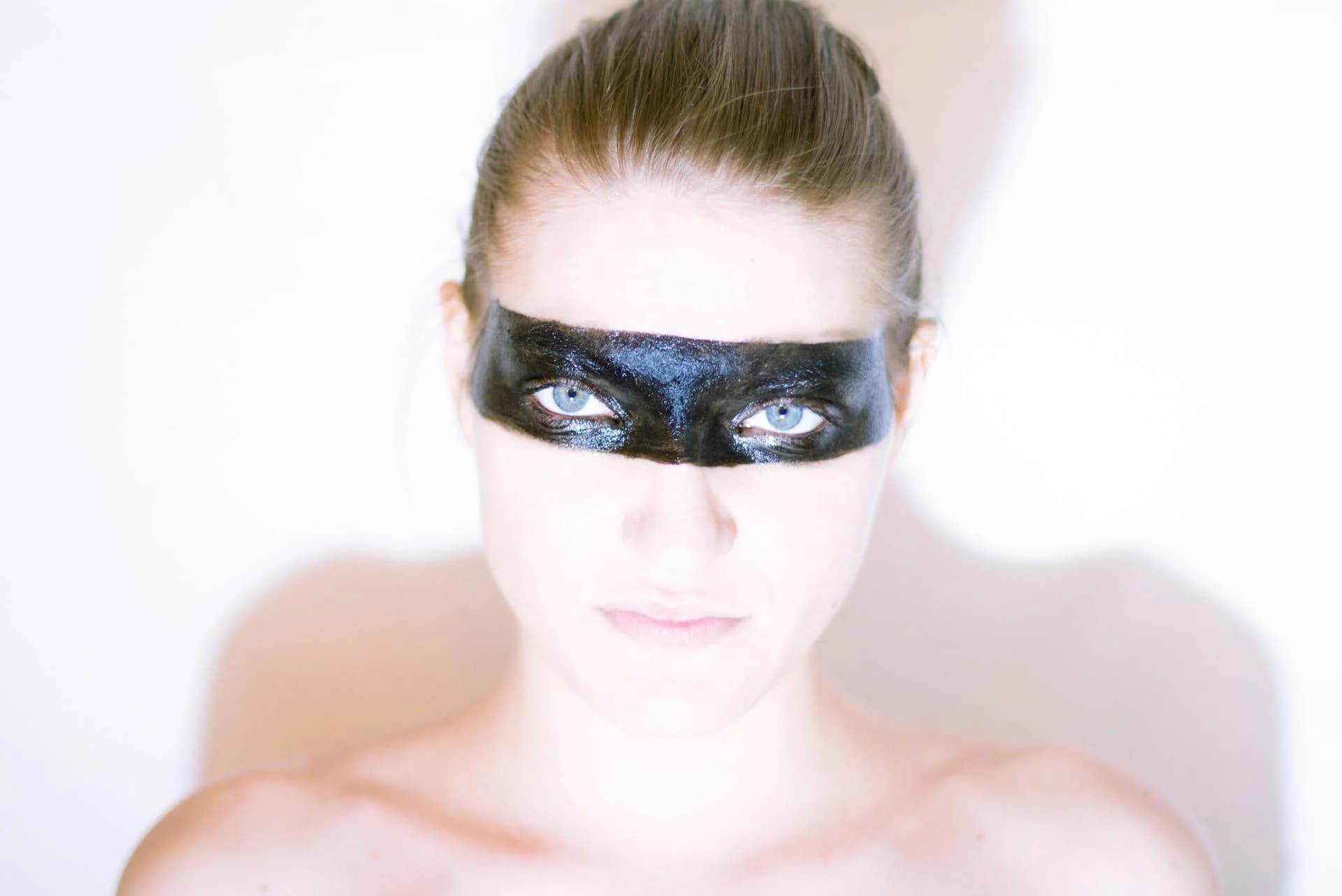 Beauty - Limited Edition 8 of 10 — Helen She